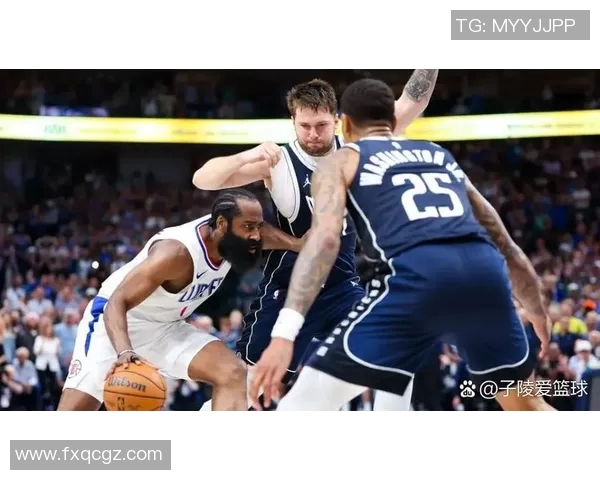 火箭队与快船队激战正酣12月20日精彩对决不容错过